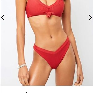 Frankies Bikini Austin Top M & Gabrielle Bottom
